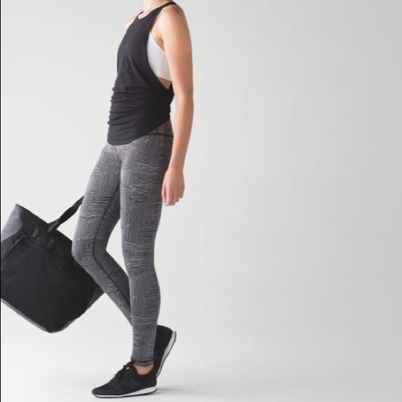 Lululemon Wunder Under Crop III
Maze Jacquard - Picture 3 of 6